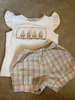 Castles & Crowns White Sailboat Smocked Top & Pastel Plaid Shorts Set